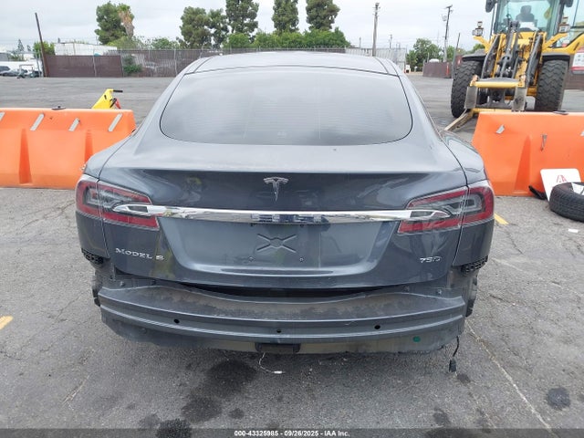 Tesla 2019 2019 5YJSA1E24KF299762 Image 17