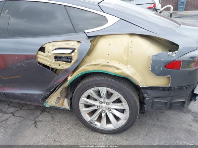 2019 TESLA MODEL S 5YJSA1E24KF299762 Photo 5