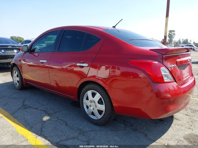 Nissan 2014 2014 3N1CN7AP5EK457442 Image 3