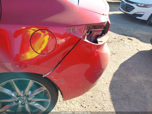 3MZBN1V32JM187045 Mazda py