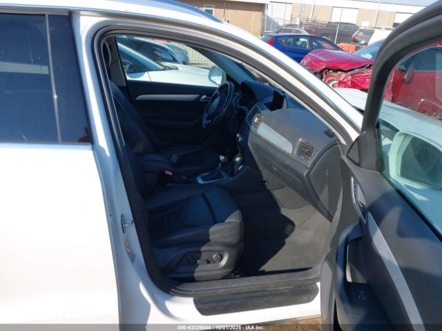 2015 AUDI Q3 WA1BFCFS9FR000613 Photo 4