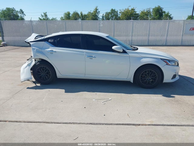 Nissan 2020 2020 1N4BL4BV3LN313668 Image 13