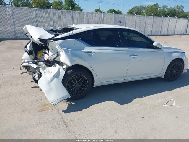 Nissan 2020 2020 1N4BL4BV3LN313668 Image 4