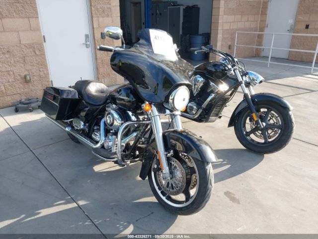2011 HARLEY-DAVIDSON FLHX 1HD1KB410BB614789