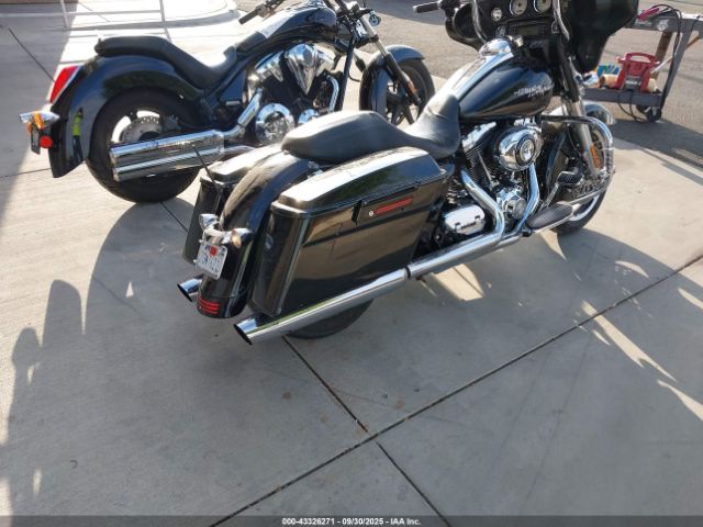 2011 HARLEY-DAVIDSON FLHX 1HD1KB410BB614789 Photo 3