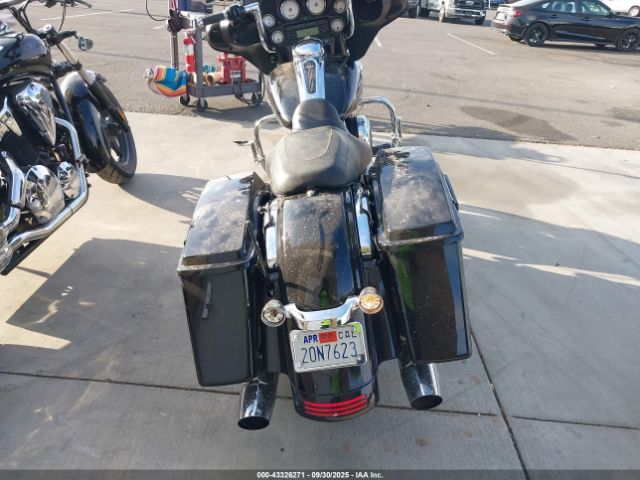 2011 HARLEY-DAVIDSON FLHX 1HD1KB410BB614789 Photo 5