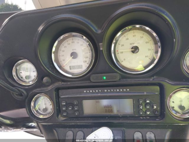 2011 HARLEY-DAVIDSON FLHX 1HD1KB410BB614789 Photo 6