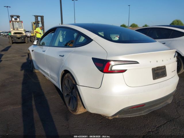 2025 TESLA MODEL 3 5YJ3E1EB6SF887705 Photo 2