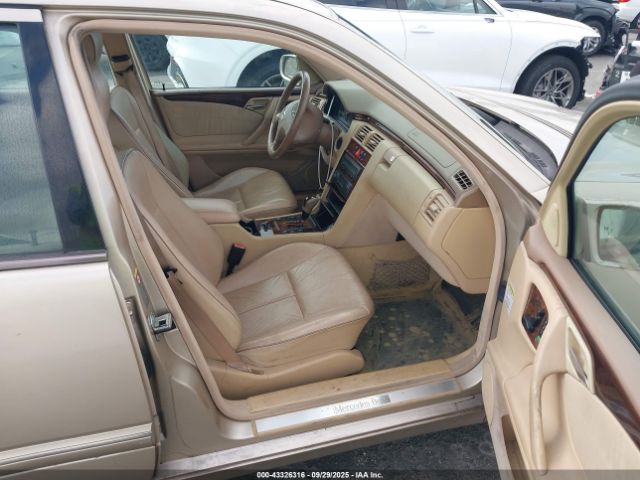 2001 MERCEDES-BENZ E 320 WDBJF65J81B279628 Photo 4