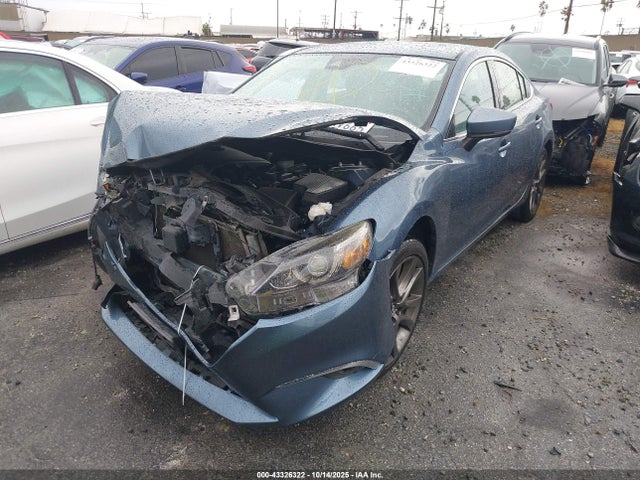Mazda py 2017 JM1GL1W56H1105162 Image 2