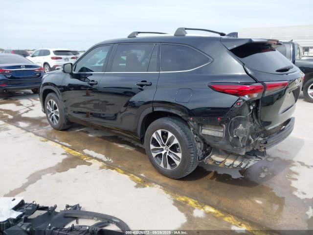 2022 TOYOTA HIGHLANDER 5TDGZRAH2NS090608 Photo 2
