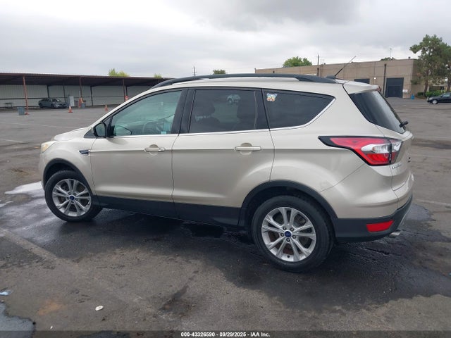 1FMCU9G98HUA25769 Ford 2017