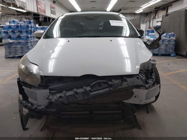 Ford FOCUS ST 2014 1FADP3L91EL453628 Image 13