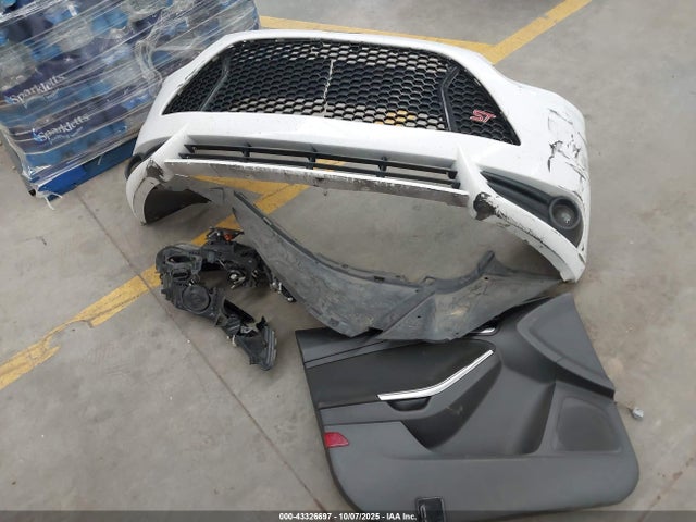 Ford FOCUS ST 2014 1FADP3L91EL453628 Image 12