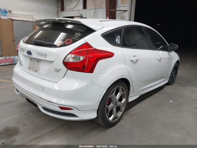 Ford FOCUS ST 2014 1FADP3L91EL453628 Image 4