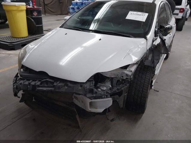 Ford FOCUS ST 2014 1FADP3L91EL453628 Image 6
