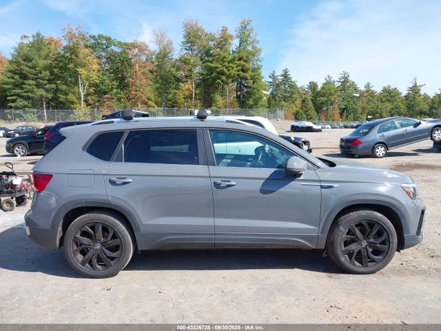 Volkswagen Taos 2022 3VVPX7B24NM036135 Image 14