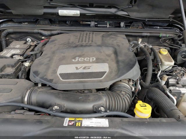 2016 Jeep Wrangler Unlimited Sahara მანქანა იყიდება აუქციონზე, vin: 1C4BJWEG9GL136764, აუქციონის ნომერი: 43326729