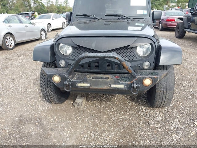 2016 Jeep Wrangler Unlimited Sahara მანქანა იყიდება აუქციონზე, vin: 1C4BJWEG9GL136764, აუქციონის ნომერი: 43326729