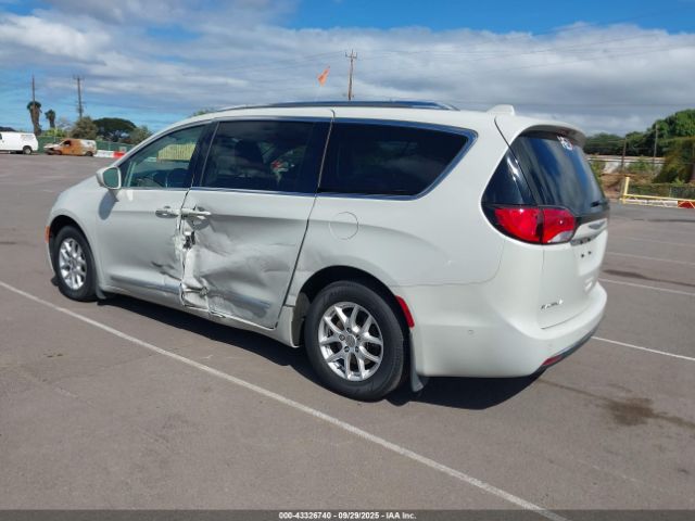 2020 CHRYSLER PACIFICA 2C4RC1BG9LR128679 Photo 2