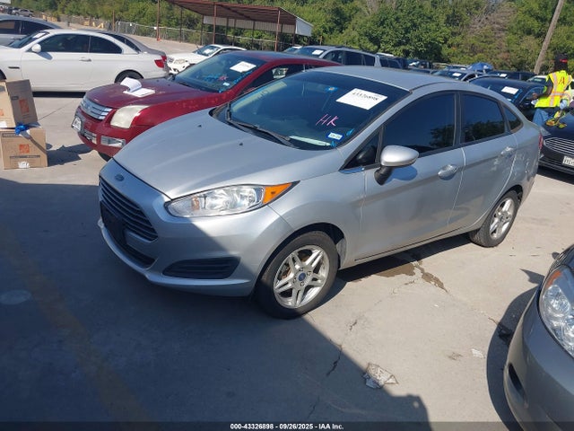 Ford Fiesta 2019 3FADP4BJ0KM129758 Image 2