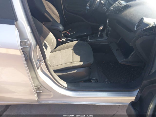 Ford Fiesta 2019 3FADP4BJ0KM129758 Image 5