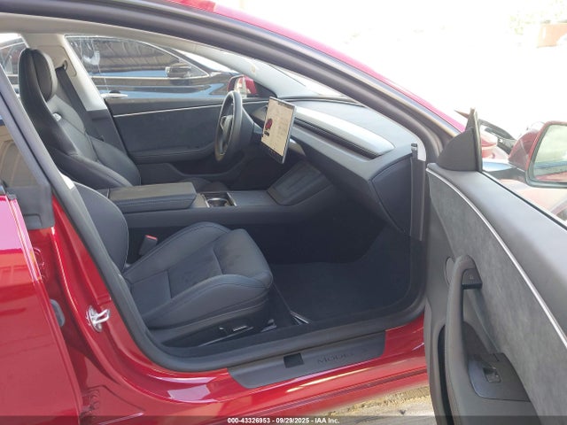 2024 TESLA MODEL 3 5YJ3E1ET6RF893880 Photo 4