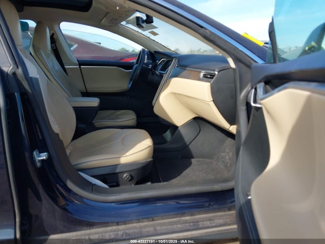 2013 TESLA MODEL S 5YJSA1DP9DFP25672 Photo 4