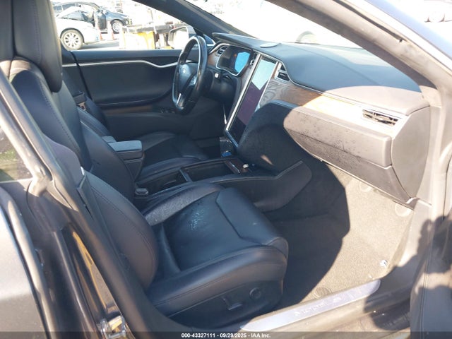 2017 TESLA MODEL S 5YJSA1E20HF229572 Photo 4