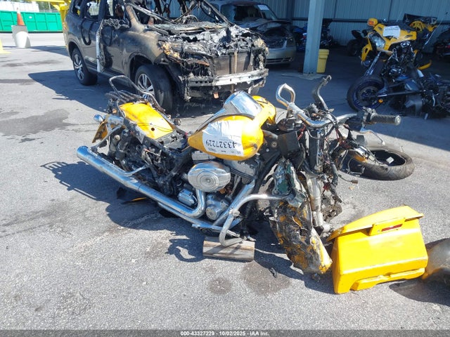 2013 HARLEY-DAVIDSON FLHX 1HD1KBM10DB602211