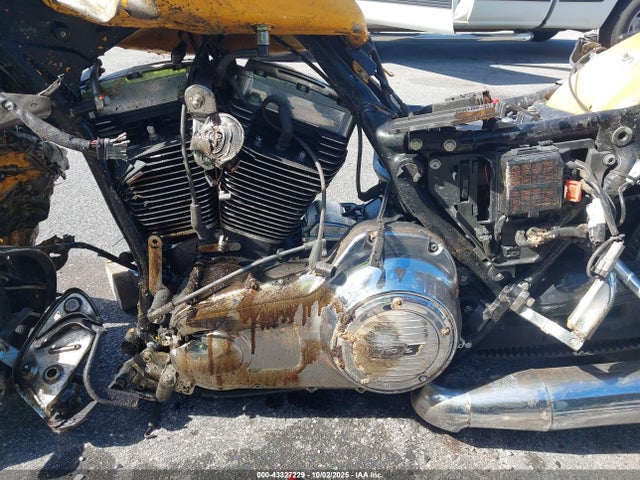 2013 HARLEY-DAVIDSON FLHX 1HD1KBM10DB602211 Photo 8