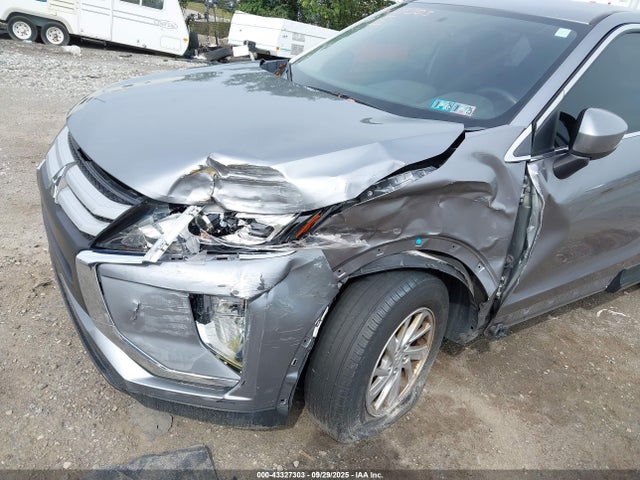 2018 MITSUBISHI ECLIPSE CROSS JA4AT3AA9JZ069572 Photo 5