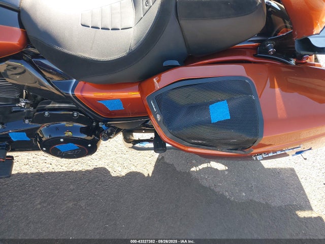 1HD1PX611PB957260 Harley-Davidson FLHXSE
