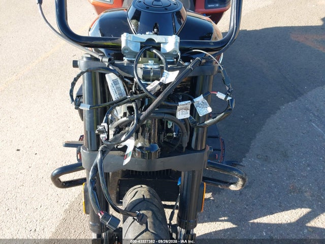 1HD1PX611PB957260 Harley-Davidson FLHXSE