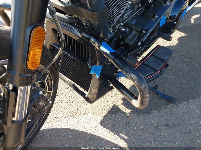 1HD1PX611PB957260 Harley-Davidson FLHXSE
