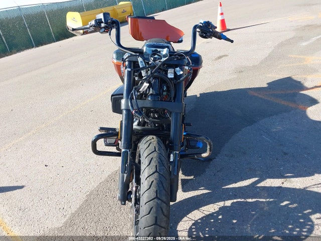 1HD1PX611PB957260 Harley-Davidson FLHXSE