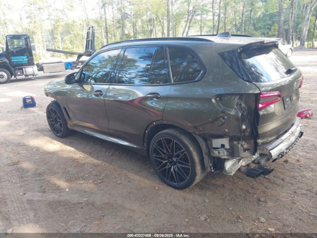 2022 BMW X5 M 5YMJU0C02N9J27363 Photo 2