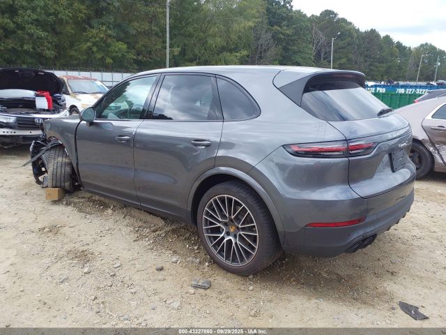 2021 PORSCHE CAYENNE WP1AB2AY4MDA28024 Photo 2