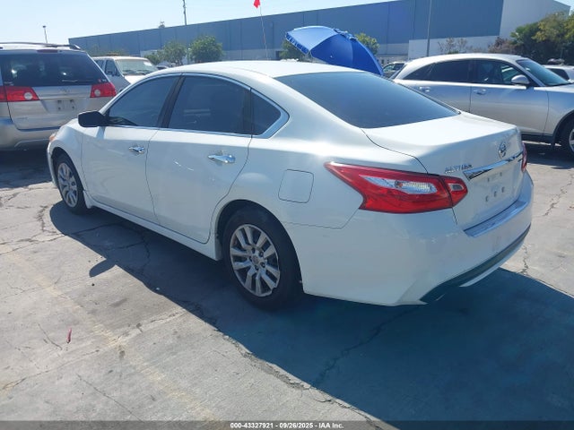 1N4AL3AP7GC204589 Nissan 2016