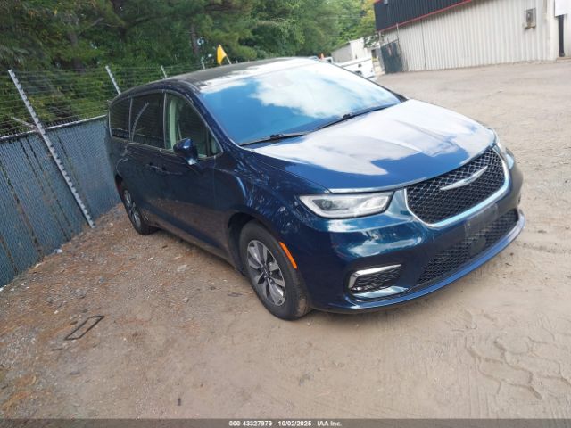 2022 CHRYSLER PACIFICA HYBRID 2C4RC1L71NR212447