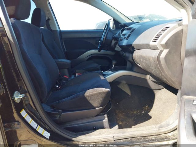 2011 MITSUBISHI OUTLANDER JA4AS2AW1BU033026 Photo 4