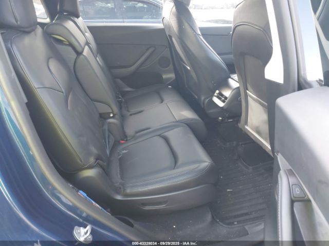 2023 TESLA MODEL Y 7SAYGAEE1PF970785 Photo 7