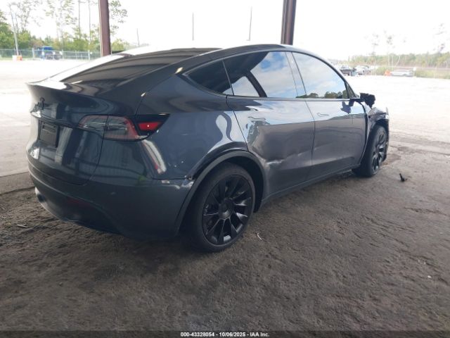 2023 TESLA MODEL Y 7SAYGDEE6PF750494 Photo 3