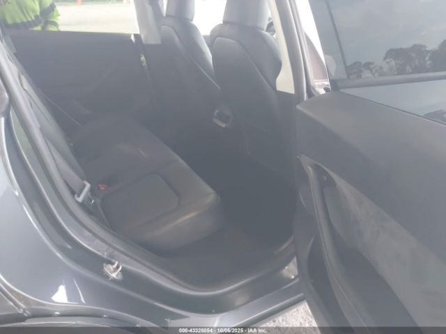 2023 TESLA MODEL Y 7SAYGDEE6PF750494 Photo 7