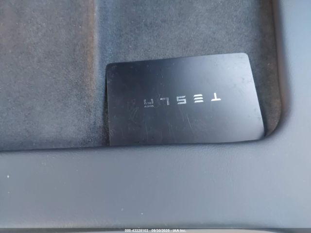 2023 TESLA MODEL Y 7SAYGDEE7PA139211 Photo 10
