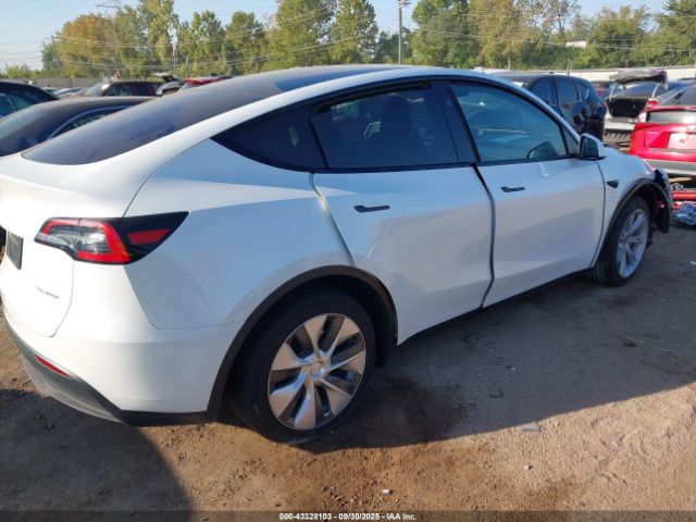 2023 TESLA MODEL Y 7SAYGDEE7PA139211 Photo 3