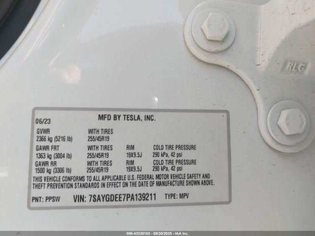 2023 TESLA MODEL Y 7SAYGDEE7PA139211 Photo 8