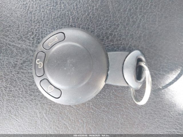 2008 MINI COOPER S WMWMF73538TV35556 Photo 10