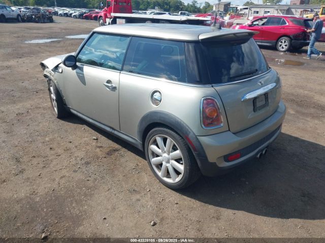 2008 MINI COOPER S WMWMF73538TV35556 Photo 2
