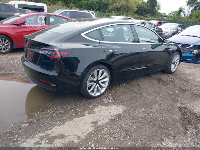 2018 TESLA MODEL 3 5YJ3E1EA9JF046855 Photo 3